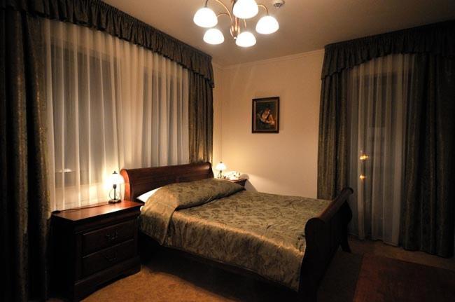 Hotel Salamandra Hoczew Buitenkant foto