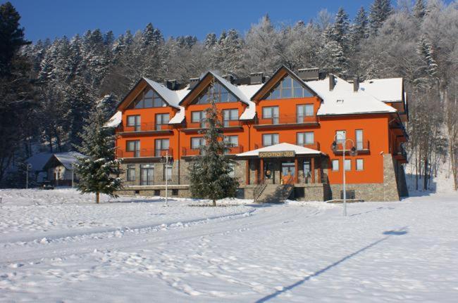Hotel Salamandra Hoczew Buitenkant foto