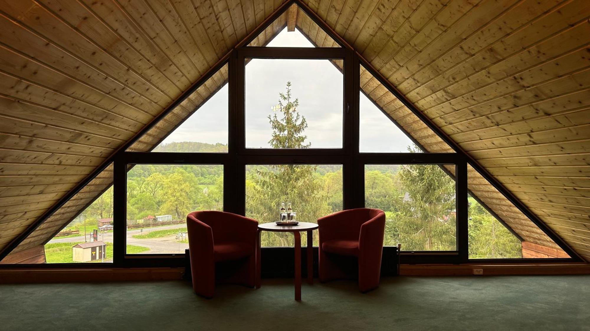 Hotel Salamandra Hoczew Buitenkant foto
