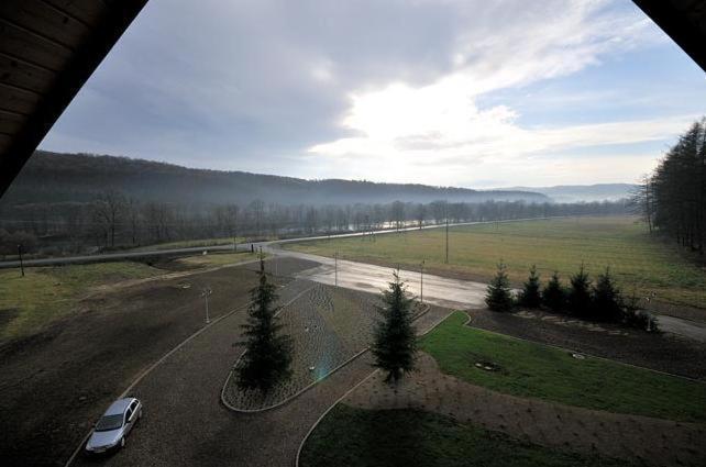 Hotel Salamandra Hoczew Buitenkant foto