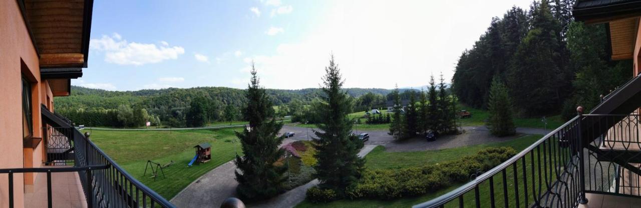 Hotel Salamandra Hoczew Buitenkant foto